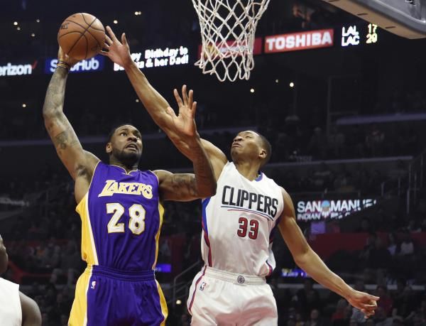 2017-01-14t225858z_1501238799_nocid_rtrmadp_3_nba-los-angeles-lakers-at-los-angeles-clippers_reuters