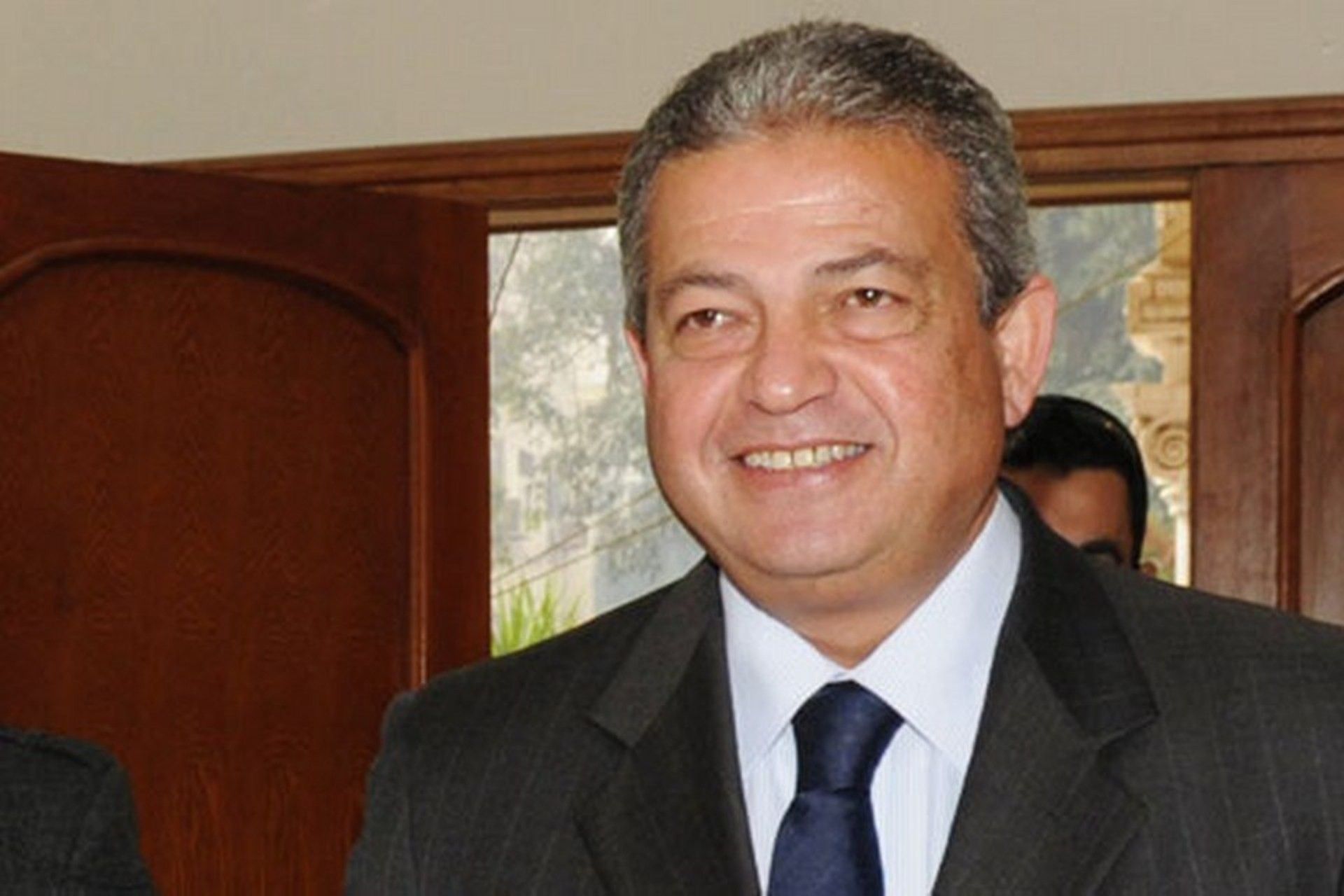 خالد عبد العزيز