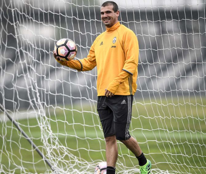  ستيفانو ستورارو