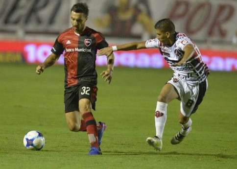 جانب من لقاء نيويلز أولد بويز وباتروناتو