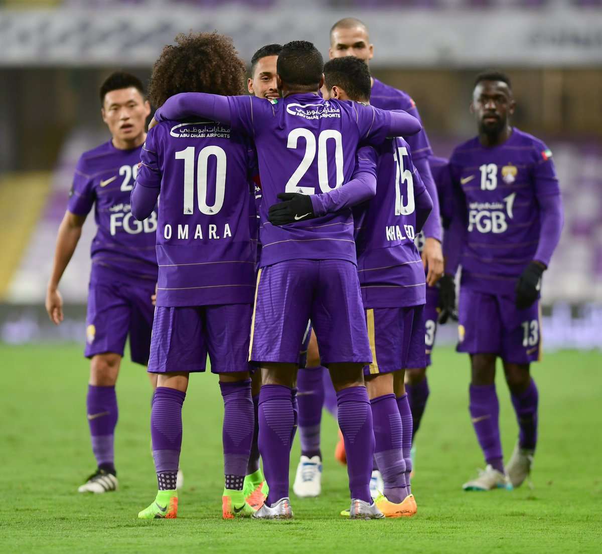 العين