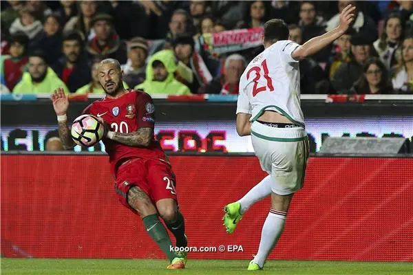 ?i=epa%2fsoccer%2f2017-03%2f2017-03-25%2f2017-03-25-05870789_epa