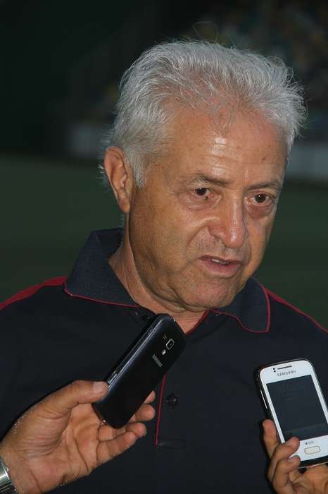 المدرب التونسي المنصف العرفاوي