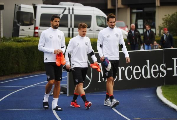 2017-03-21t171900z_133118340_mt1aci14769103_rtrmadp_3_soccer-friendly-ger-engpreview_reuters