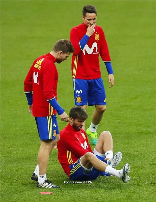 ?i=epa%2fsoccer%2f2017-03%2f2017-03-27%2f2017-03-27-05874178_epa