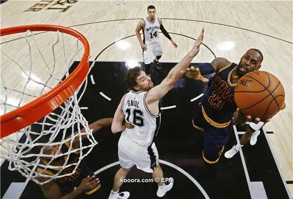 ?i=epa%2fbasketball%2f2017-03%2f2017-03-28-05874486_epa
