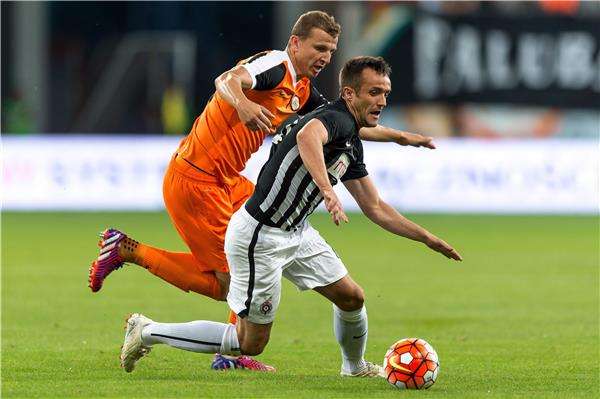 فريق بارتيزان