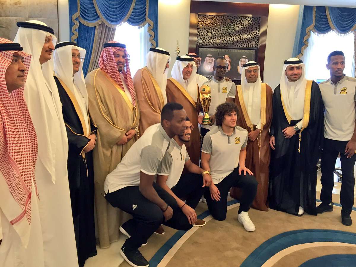 استقبال أمير مكة للاعبي وإدارة اتحاد جدة