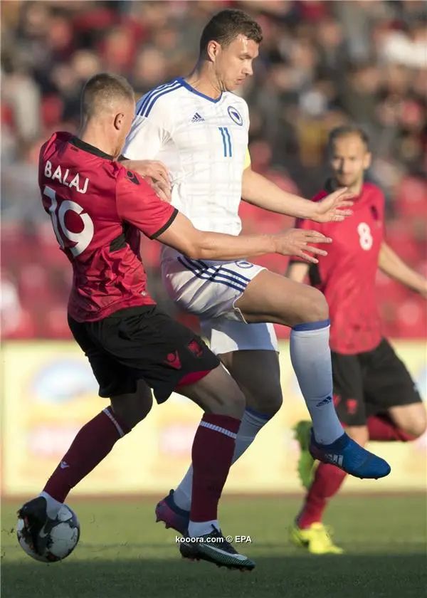 ?i=epa%2fsoccer%2f2017-03%2f2017-03-28%2f2017-03-28-05875655_epa