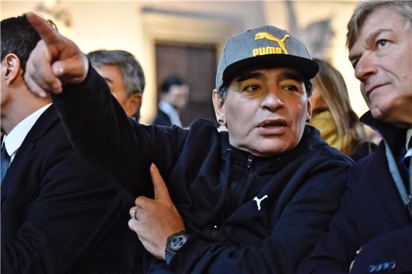 دييجو مارادونا