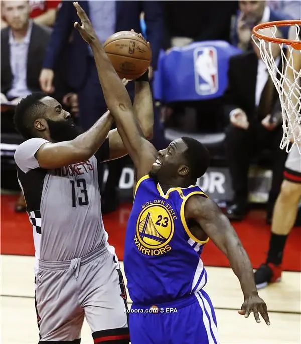 ?i=epa%2fbasketball%2f2017-03%2f2017-03-29-05876295_epa