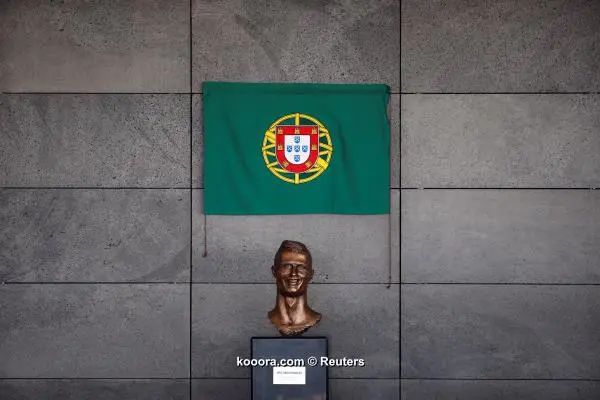 ?i=reuters%2f2017-03-29%2f2017-03-29t115046z_635123616_rc1d30011780_rtrmadp_3_soccer-ronaldo-airport-renamed_reuters