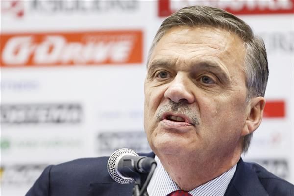 رينيه فاسيل رئيس الاتحاد الدولي لهوكي الجليد