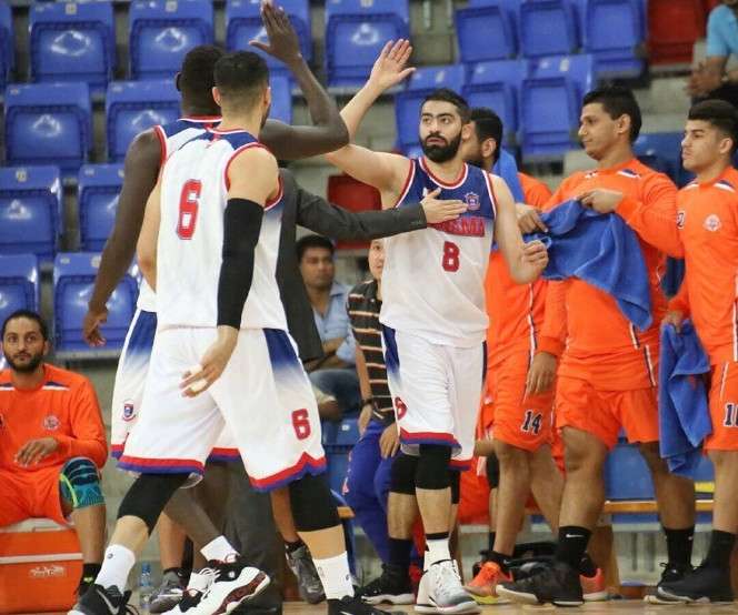 فرحة لاعبي المنامة