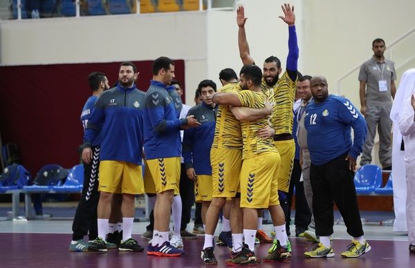 لاعبو فريق الغرافة لكرة اليد