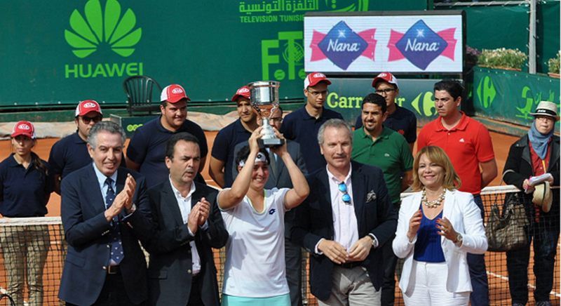 أنس جابر خلال تتويجها ببطولة تونس المفتوحة العام الماضي