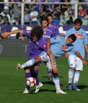 صورة من مباراة  فيورنتينا ونابولي