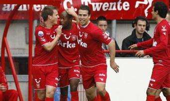 فرحة لاعبي تفينتي