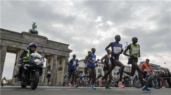 جانب من السباق