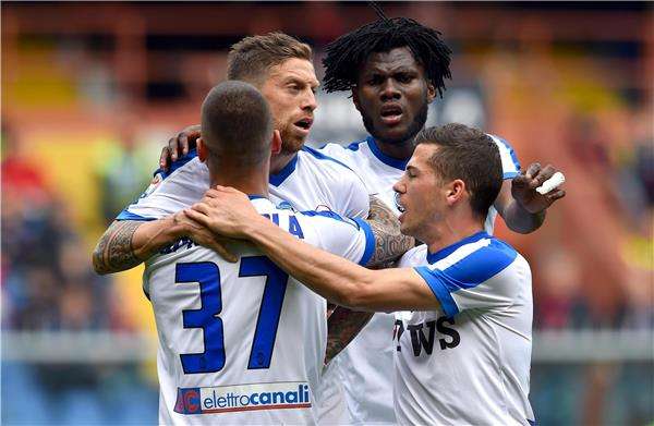 فرحة لاعبي أتلانتا