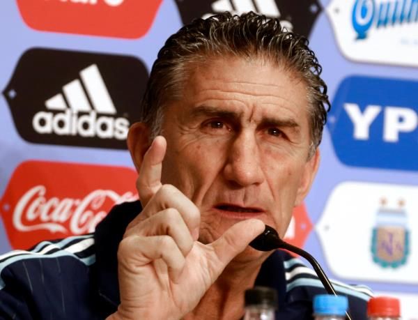 إدجاردو باوزا مدرب منتخب الأرجنتين