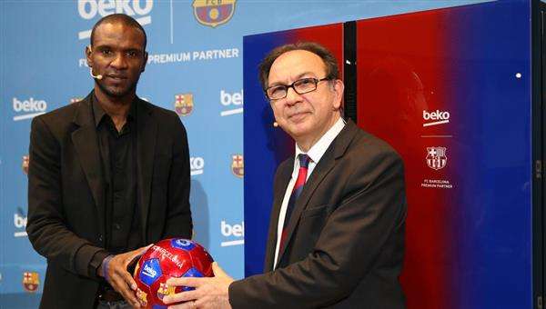 إريك أبيدال في حفل أحد رعاة برشلونة