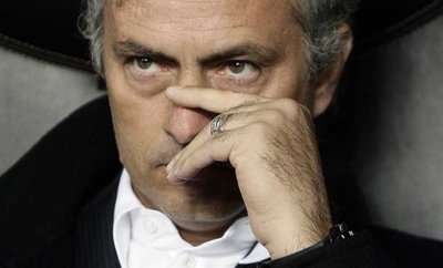 خوزيه مورينهو خلال مباراة إنتر ميلان و دينمو كييف