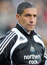 كـريــس هـيـوتــون