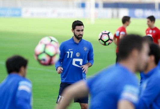 جانب من تدريبات فريق الهلال