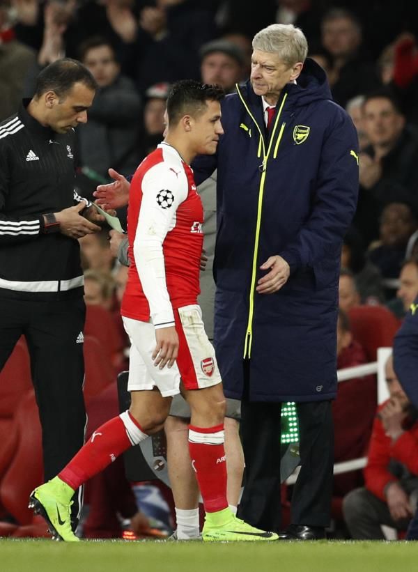 أرسين فينجر وأليكسيس سانشيز