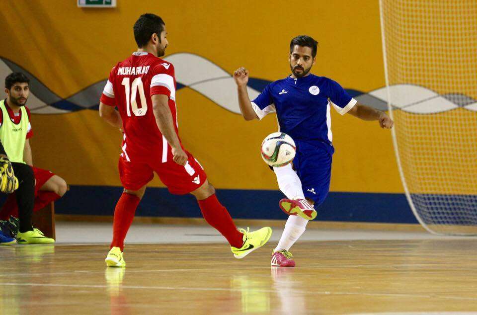 جانب من مباراة التضامن والمحرق