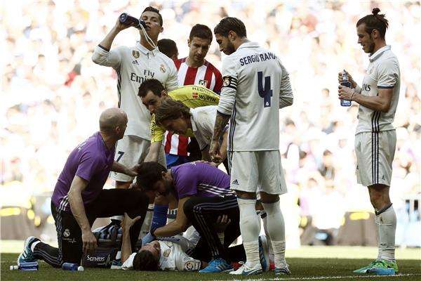 بيبي أثناء إصابته