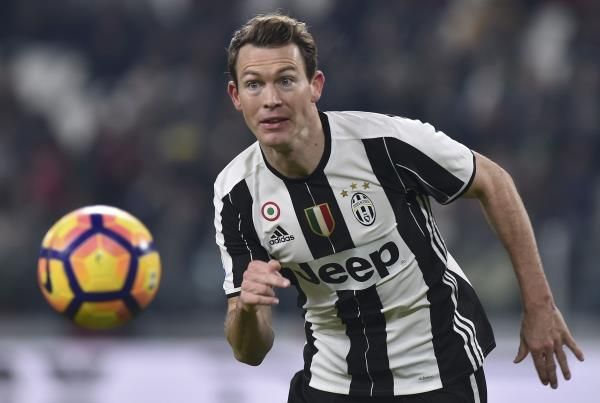 2017-01-08t203115z_1555292469_lr1ed181kzrf5_rtrmadp_3_soccer-italy_reuters