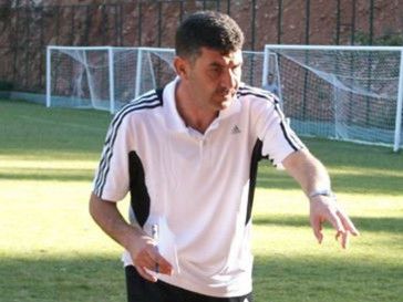 عماد خانكان