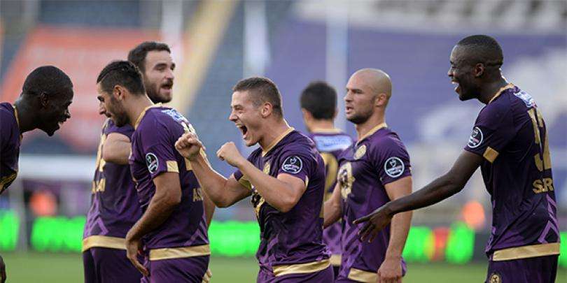 فرحة لاعبي عثمانلي سبور