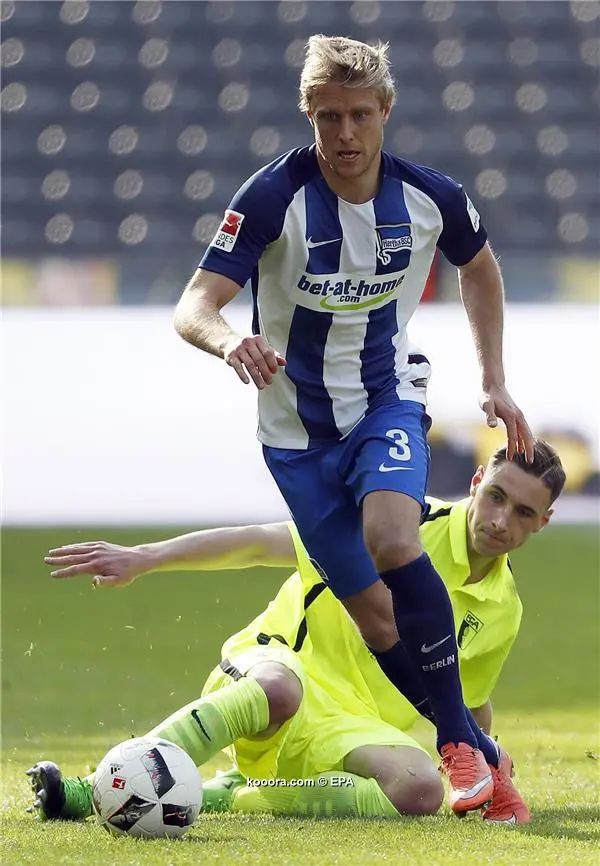 ?i=epa%2fsoccer%2f2017-04%2f2017-04-09%2f2017-04-09-05899451_epa