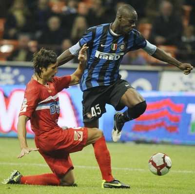 بالوتيلي خلال لقاء إنتر ميلان أمام كاتانيا في الأسبوع الماضي