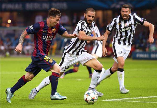 ليوناردو بونوتشي في مباراة برشلونة