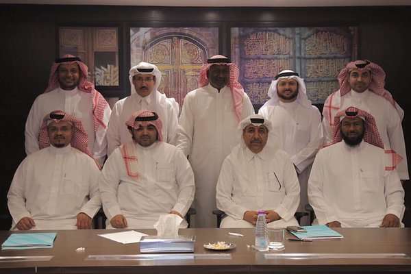 أعضاء مجلس إدارة جمعية أصدقاء لاعبي كرة القدم الخيرية