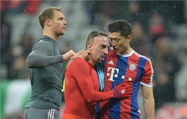 نوير وليفاندوفسكي جاهزان لمباراة ريال مدريد