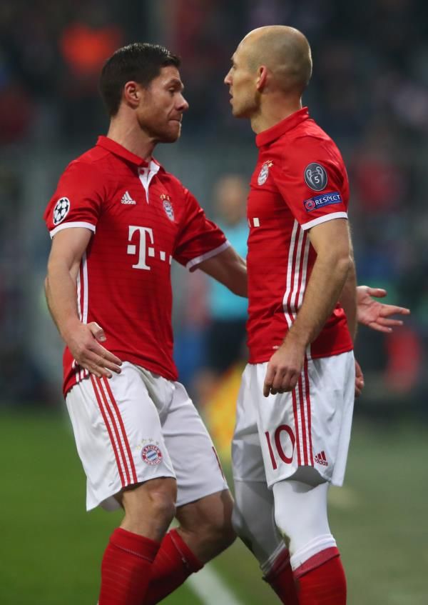 روبن وتشابي سبق لهما اللعب للريال