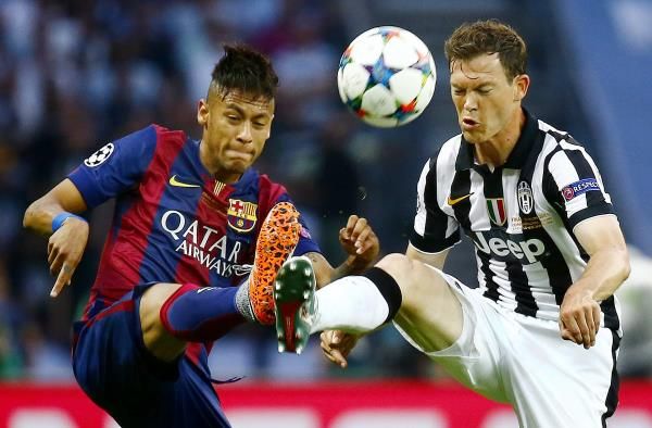 2015-06-06t190813z_76619293_mt1aci13791770_rtrmadp_3_soc_reuters