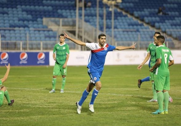 علي حرم يحتفل بأحد أهدافه