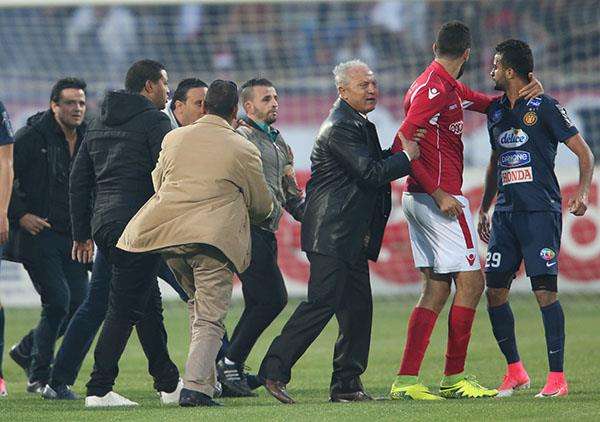 من مباراة النجم والترجي