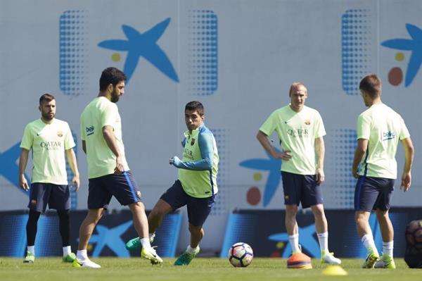 جانب من تدريبات فريق برشلونة