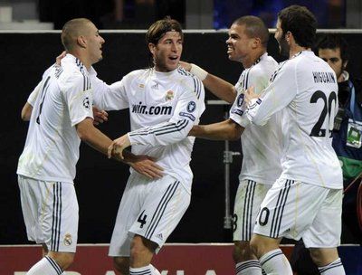 فرحة نجوم ريال مدريد بهدف الفريق
