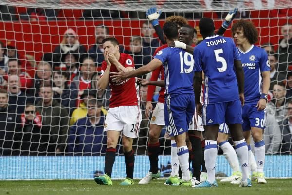 جانب من لقاء مانشستر يونايتد وتشيلسي