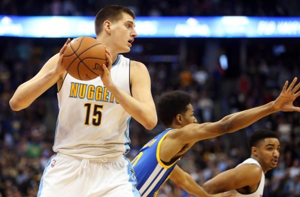 2017-02-14t025147z_786689960_nocid_rtrmadp_3_nba-golden-state-warriors-at-denver-nuggets_reuters