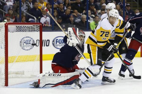 2017-04-19t013800z_1325177098_nocid_rtrmadp_3_nhl-stanley-cup-playoffs-pittsburgh-penguins-at-columbus-blue-jackets_reuters