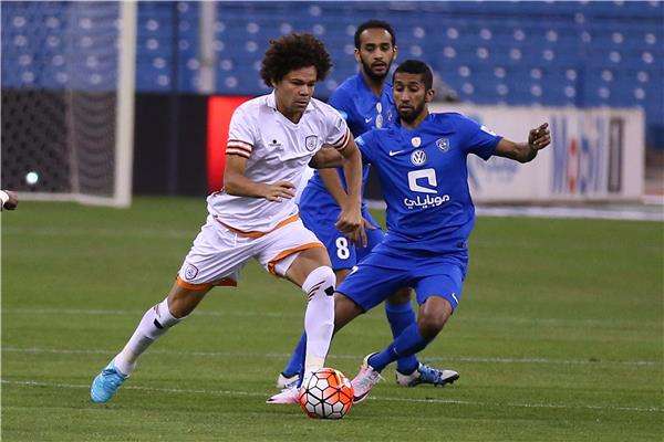 جانب من مباراة سابقة بين الفريقين